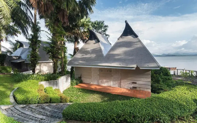 The Blue Sky Resort Ranong