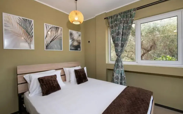 Green Hill Family Villa
