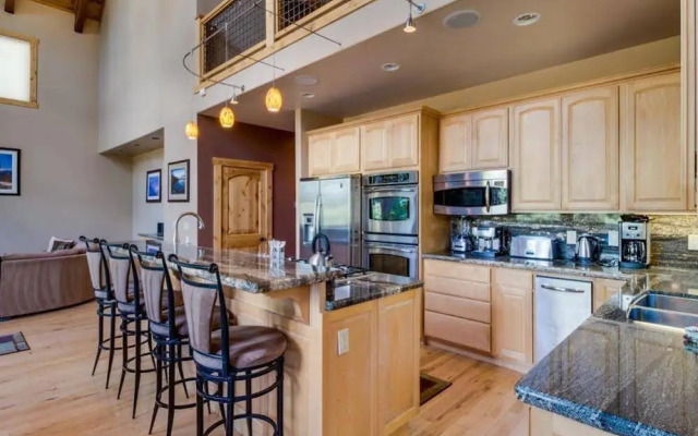 Skislope Sanctuary Close to Outdoor Activities