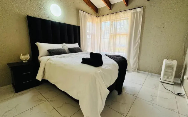 Villa Picasso - 2 Bed Villa