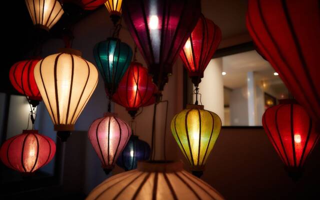 ADAN RESORT Lamp