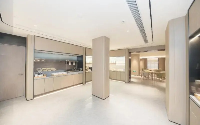 Ji Hotel (North Plaza, Ningbo Railway Station)