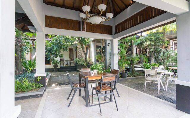 OYO 1059 Roemah Oma Guest House