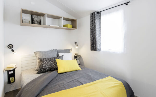 Camping La Plage (AGL271)