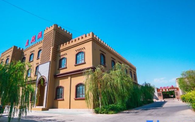Theme Hotel Turpan Camel Bell Winery