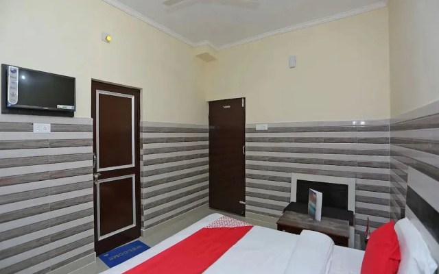 New Sundaram By OYO Rooms