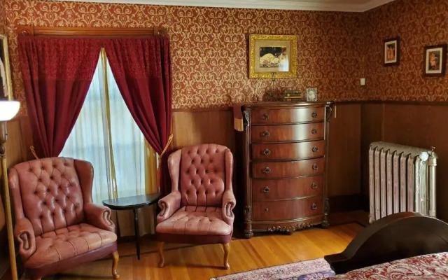 Historic Victorian Inn