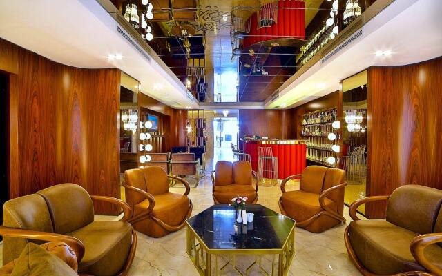 Beethoven Suit Hotel