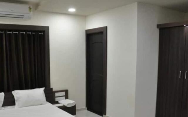 Shivdhara Hotel & Residence