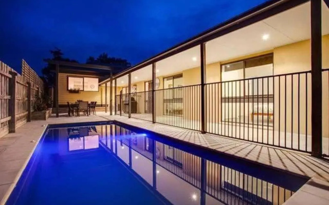 Charmes, paradise by the shore