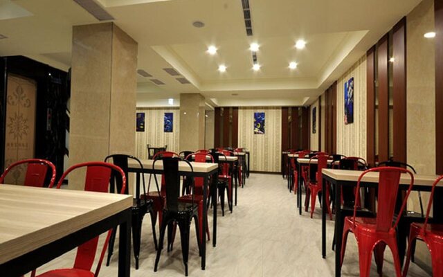 Fish Hotel Yangcheng