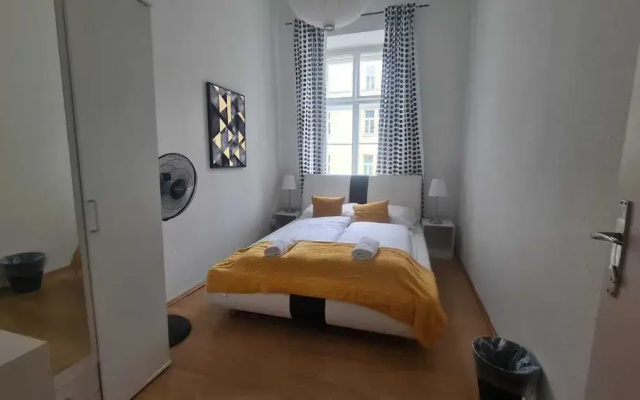 Chic 3BR Belvedere Apartment