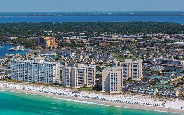 Shoreline Towers by Southern Vacation Rentals