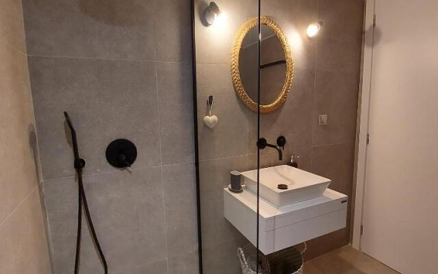 Onar Beachfront Residence, Loutraki