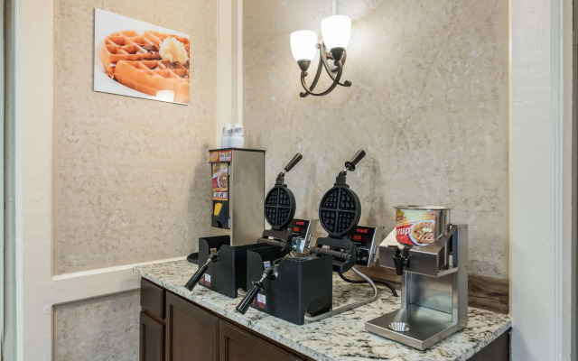 Quality Inn & Suites