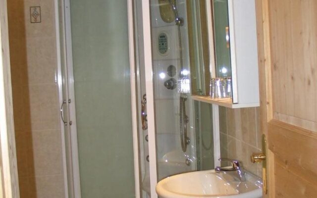 Pension Parzer Pressbaum bei Wien