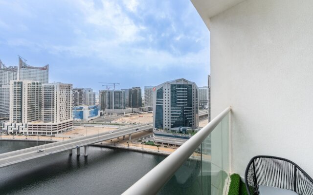 SuperHost - DAMAC Maison Prive Studios