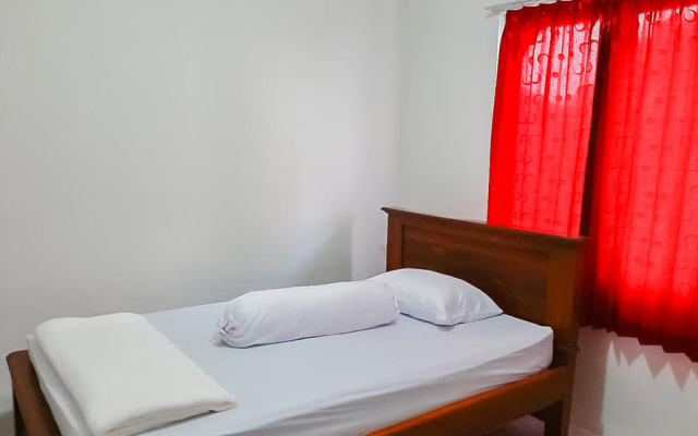 Wisma Asri Syariah Majalengka RedPartner – Guest Rooms – Majalengka