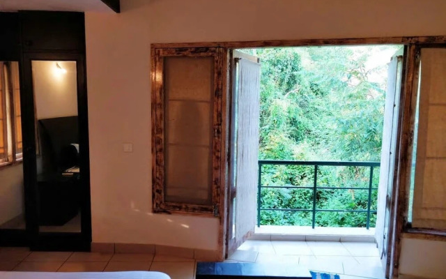 Aqua Apartment