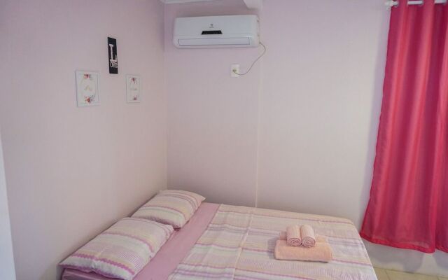 Hostel House Santinho