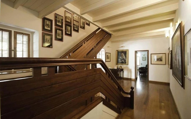Le Colonial 1506