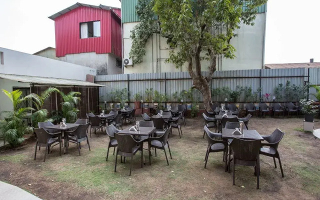 OYO 10440 Hotel Surabhi