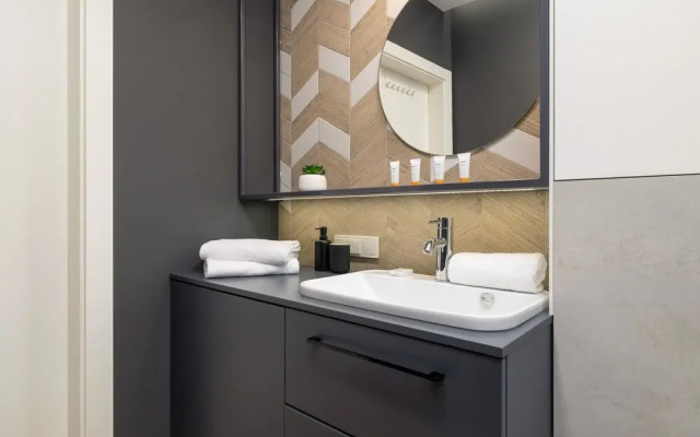 GO Apartments Studio Cracow by Renters