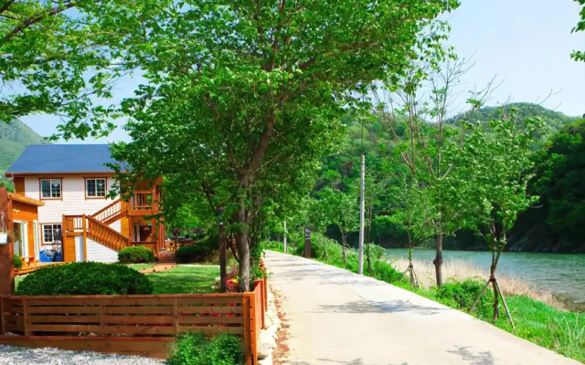 Yangpyeong Lago Pension