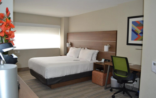 Holiday Inn Express Saint John Harbour Side by IHG