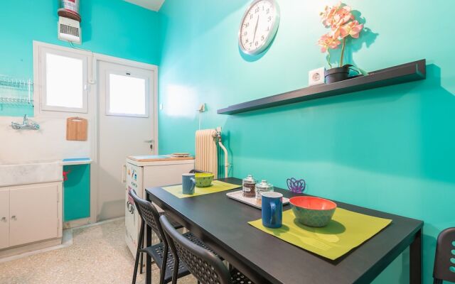 Bright 2 Bed Apartment by Cloudkeys