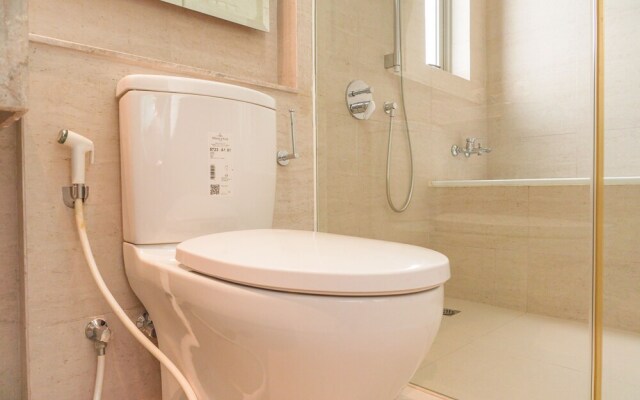 Modern Look And Nice 2Br Gold Coast Apartment Near Pik