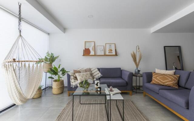 Central Balbuena Apartments