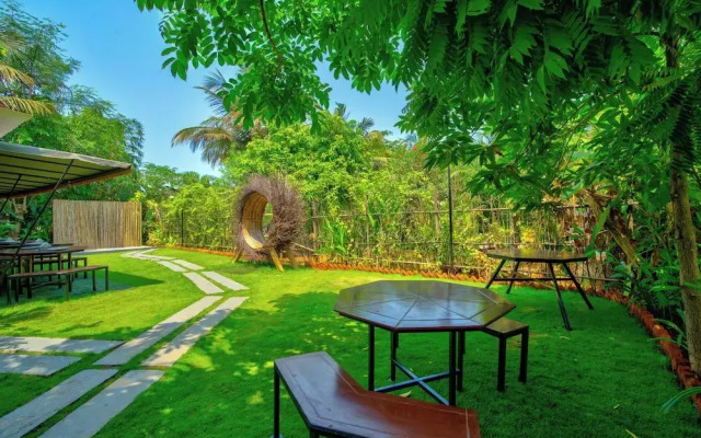 The Lazy Cabanas