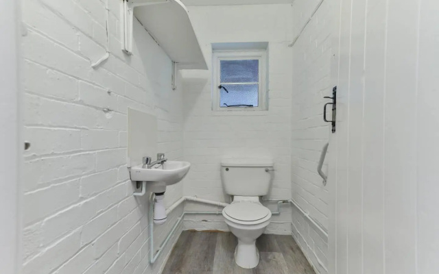 Cosy, Exclusive Sheffield House Near Peak District
