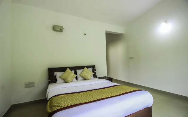 OYO Home 10100 Bright 3BHK Canacona South Goa