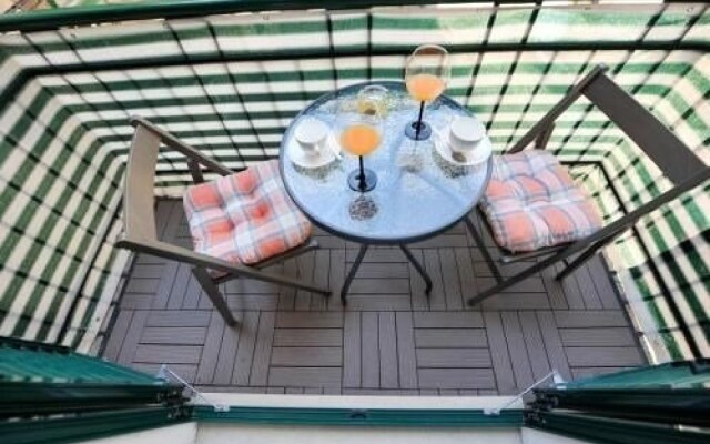 City Pads Apartment