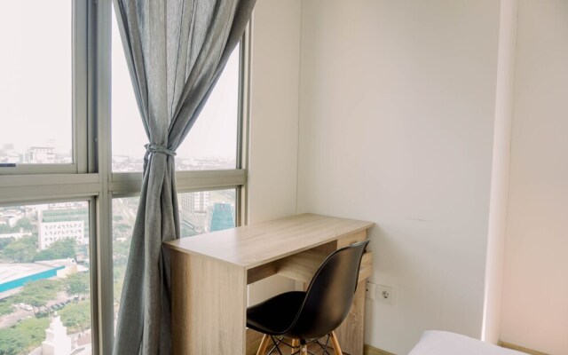 Comfort And Modern Look 2Br Apartment M-Town Signature