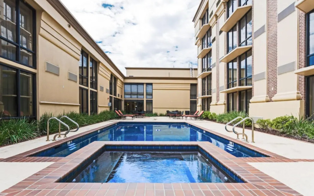 Wyndham New Orleans Airport & Conference Center