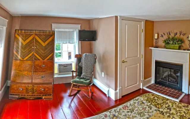 The Ballard House Inn