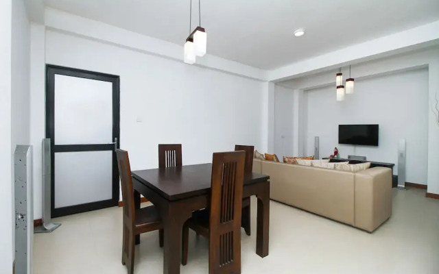 Oyo 511 Delphin Hotel