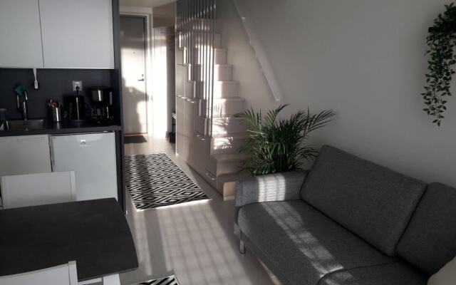 SSA Spot modern 3-room apt ID 5001B27