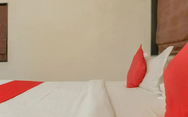 OYO 24674 Hotel Rajshree