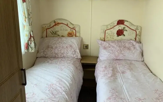 Remarkable 2-bed Caravan in Ingoldmells