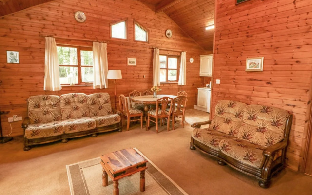 Acorn Lodge