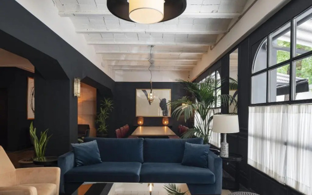 La França Travellers - Adults Only