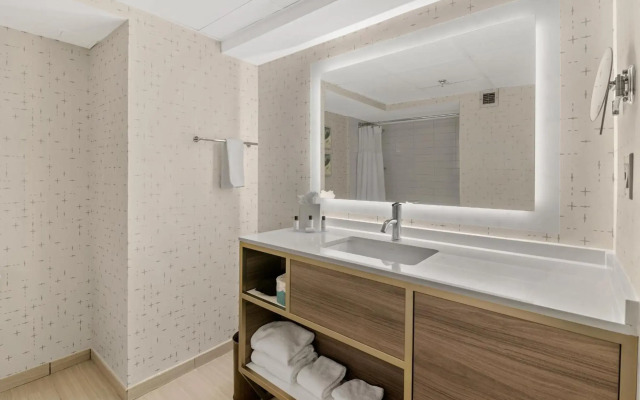 Crowne Plaza Houston Med Ctr-Galleria Area by IHG