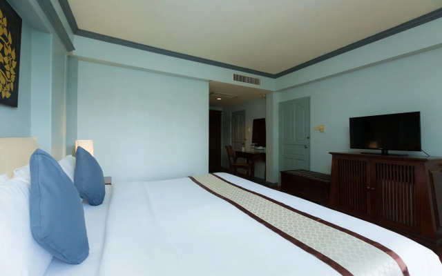 Ma Doo Bua Phuket (มาดูบัวภูเก็ต)