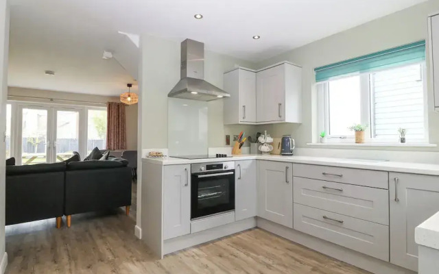 7 Parc Delfryn