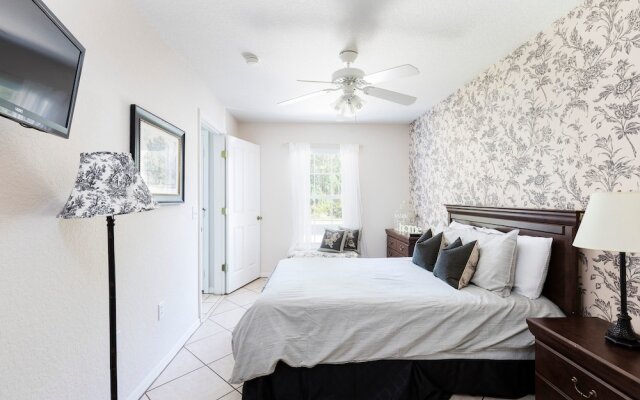 Gorgeous Vacation Home with Pool RT1170