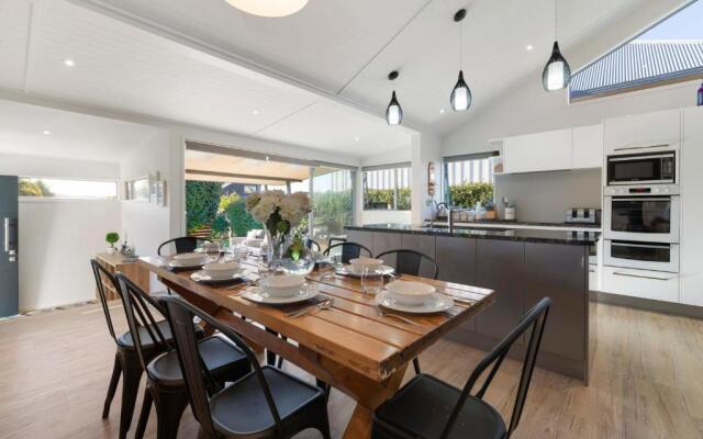 Stunner on Stanley - Wharewaka Holiday Home